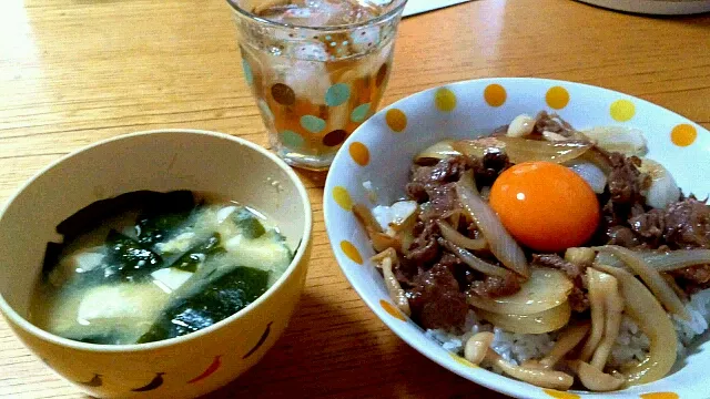 すき焼き丼＆味噌汁|たかこさん