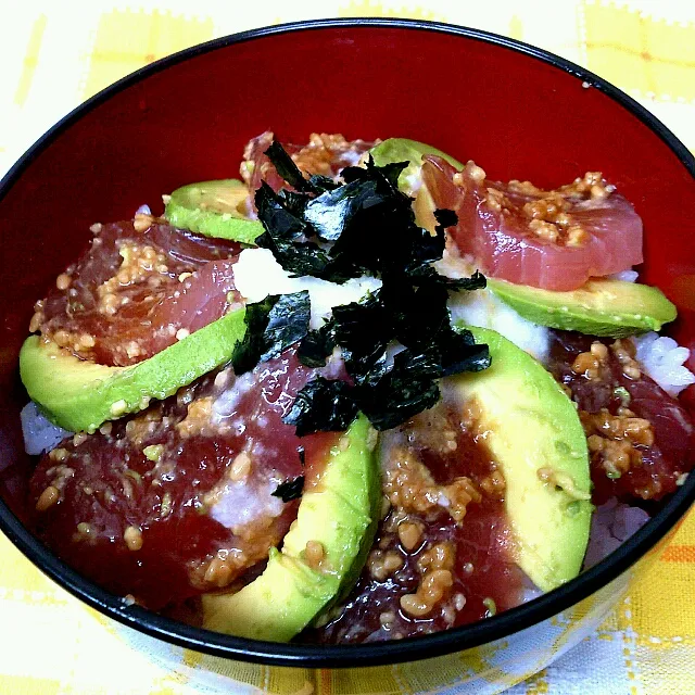 醤油麹でマグロ丼|yukiさん