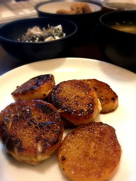 長芋のソテー、根菜の味噌汁、長芋のポン酢がけ、鯖缶、|chobicmさん