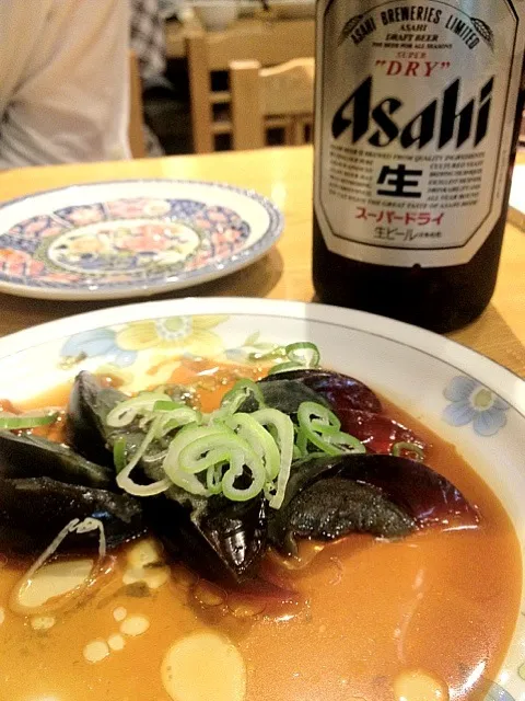 Snapdishの料理写真:飲みの誘いも行けずしっぽり中華な夕飯。陳さんがめっちゃサービスしてくれてる|Jin Mishukuさん