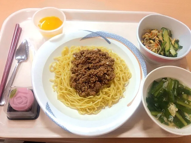 ジャージャー麺給食|さちえさん