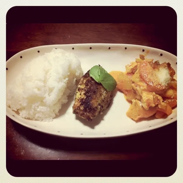 ヒラメのパン粉焼き、鶏肉トマト煮込み|りさん