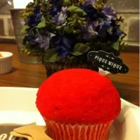 Snapdishの料理写真:red velvet cupcake|Arra Noorさん