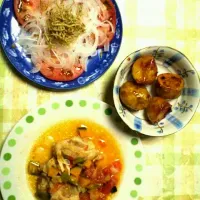 Snapdishの料理写真:夏野菜チキン煮&カリカリじゃこのトマトサラダ&じゃがいものガーリック炒め|らいちゅうさん