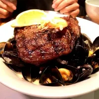 steak with mussels|mochi123さん