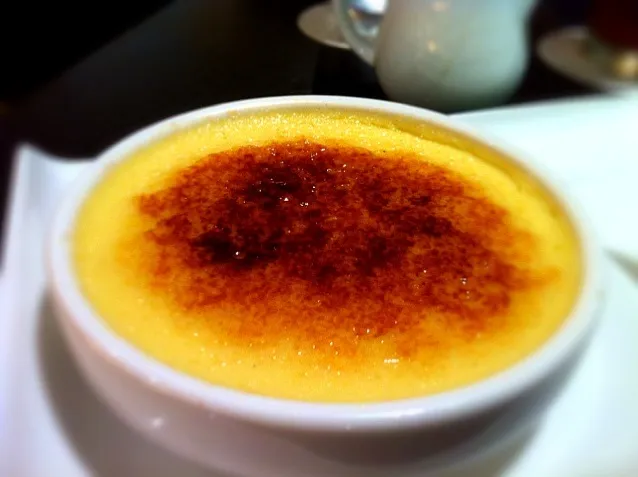 vanilla creme bruleé|Arra Noorさん