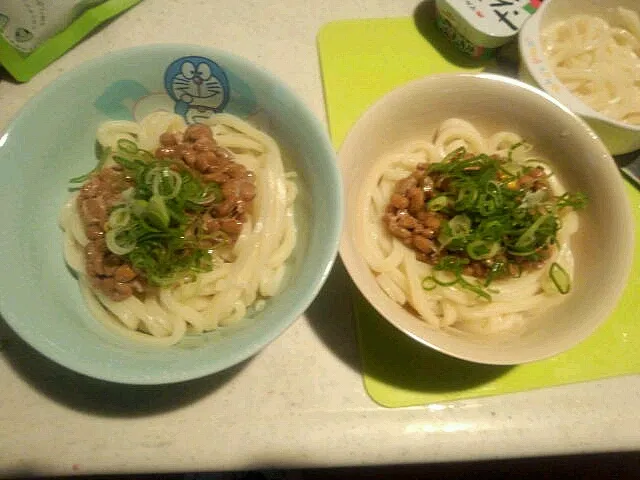 さっぱり納豆うどん|しおりさん