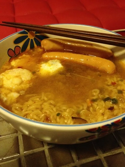 Instant kimchi noodle /w topping|Tunaさん