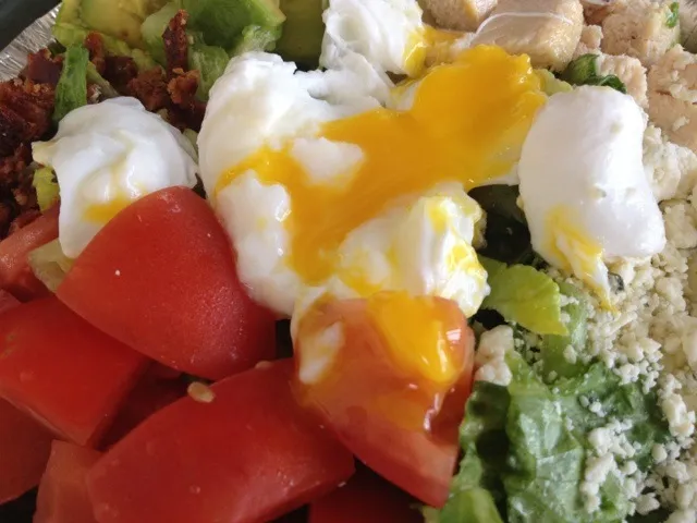 cobb salad|linda rafossさん