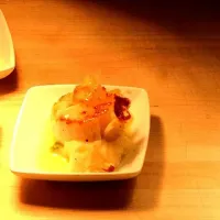 seared scallops with garlic mashed potatoes & wine reduction yum!|Gala Cuisineさん