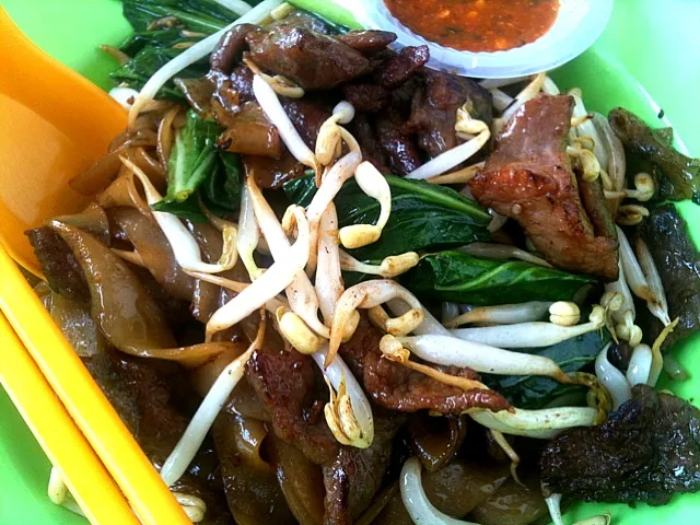 Fried Noodle with Sliced Beef|Shiroi Yukiさん