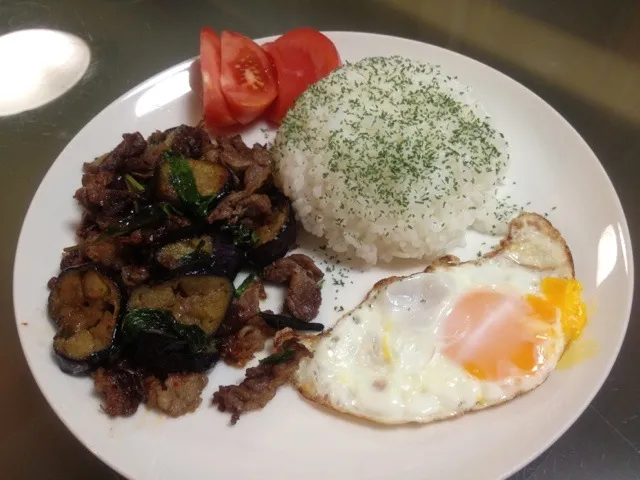 牛肉と茄子のバジル炒め|金井則光さん