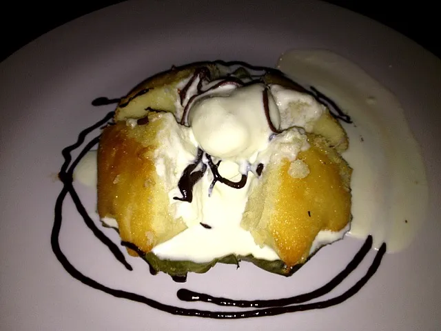 bibingka cake with vanilla and chocolate ice cream|ken miyahiraさん