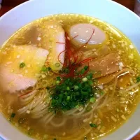 Snapdishの料理写真:味たま塩らぁ麺|えりこさん