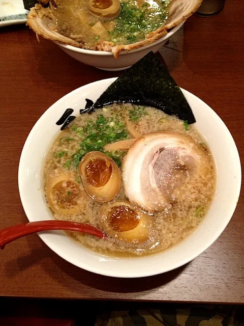 Snapdishの料理写真:まめぞうラーメン 二たまごのせ|kazuさん