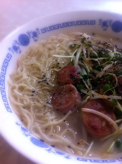 マルちゃん正麺 豚骨^^|おうちご飯と外食の記録^^さん