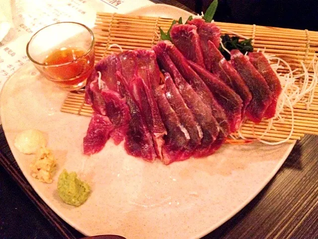 Snapdishの料理写真:slices of raw tuna's cheek|do dyuさん