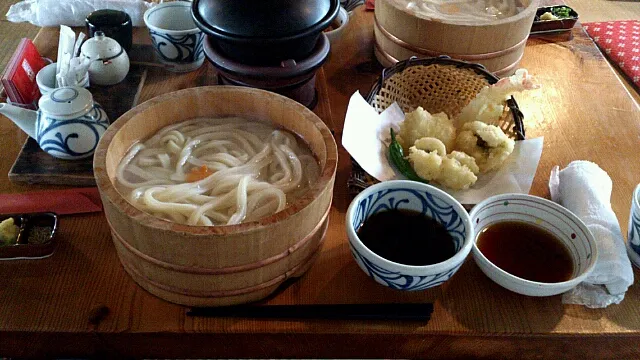 Snapdishの料理写真:うどん(釜あげ)と鱧の天ぷら|齋藤紀子さん