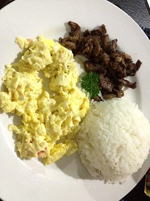 beef tapa and scrambled egg|ken miyahiraさん