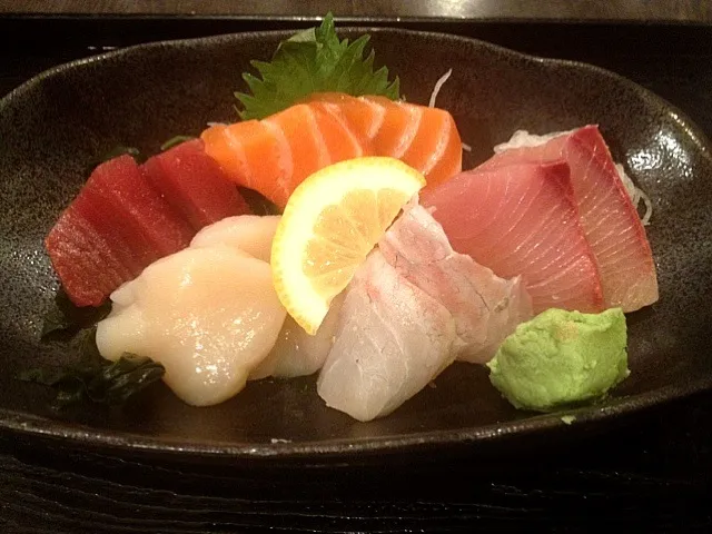 sashimi set lunch|Diana T.さん