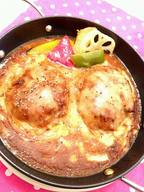 チーズハンバーグカレー|炭火さん