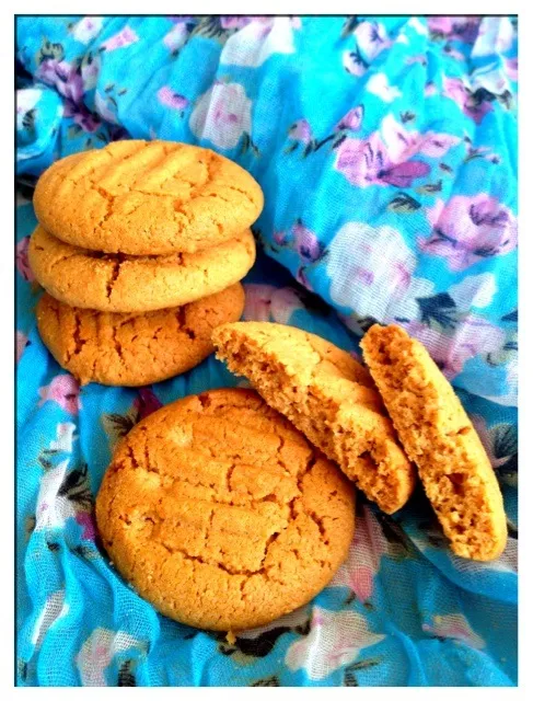 peanut butter cookies|shafiyaさん