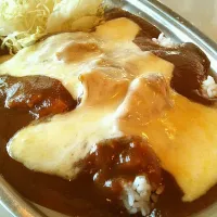 Snapdishの料理写真:煮込みチキンチーズカレー|Galldinさん