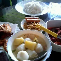 ikan sambal tumis,fishball masak soup & fried chicken|noorainmasaidさん