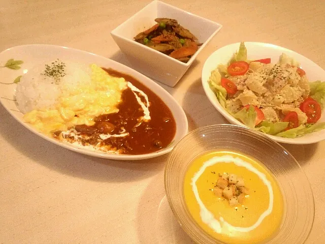 Snapdishの料理写真:ハヤシライス　ジャーマンポテトサラダ　カレー風味きんぴら　カボチャの冷製スープ|noningさん