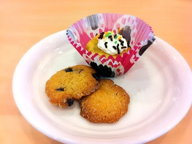 Cookies and sweet potato dessert|Ailin Taisさん