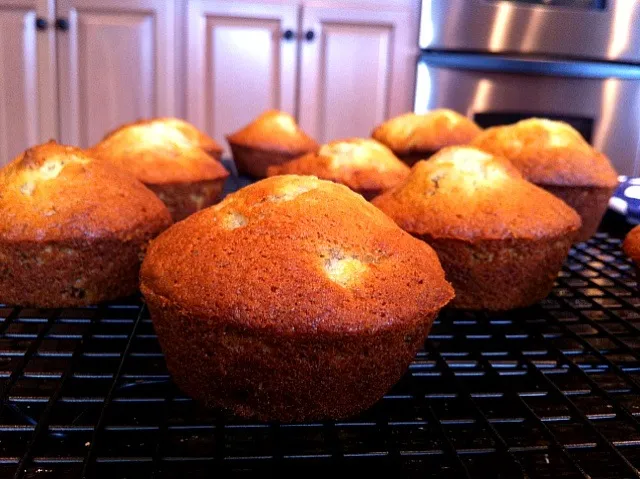 banana nut muffins|Holly Doranさん