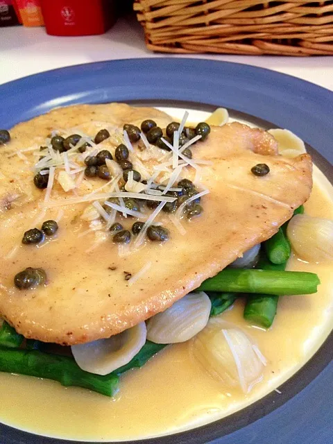 chicken picatta with orecchiette and asparagus|kateさん