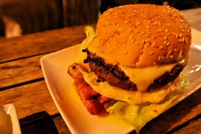 Snapdishの料理写真:bacon n egg burger|genさん