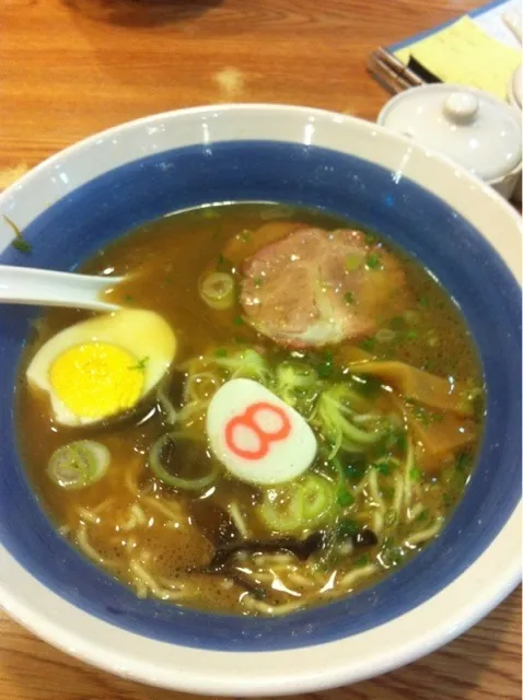 8番ラーメン の 醤油ラーメン|shinさん