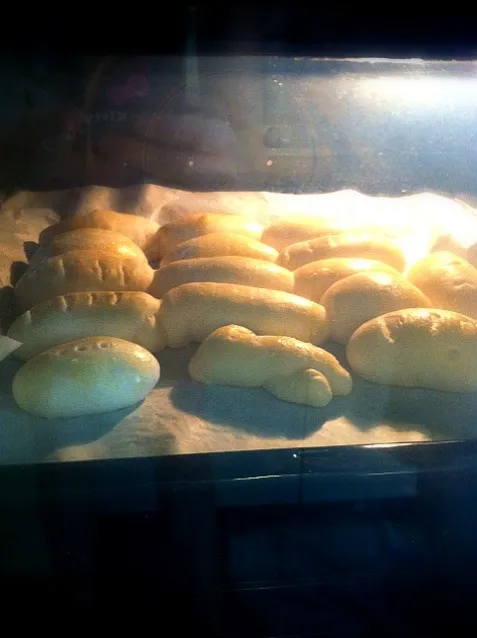 bread baking in progress|Tinky 🍒さん