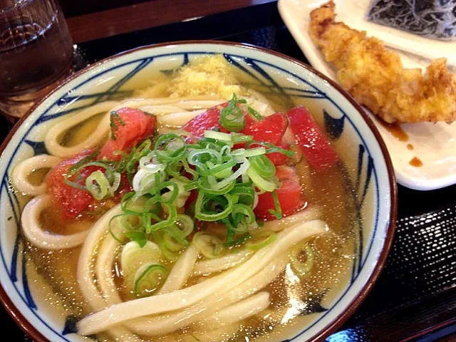 トマト冷やかけうどんだって。夏っぺぇな！|ひろぱげさん