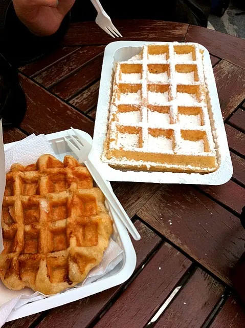 brussels waffle& liege waffle|zhangyさん