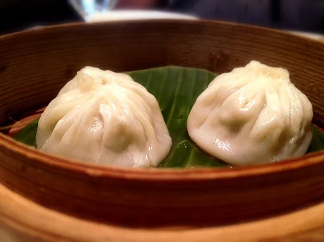shanghainese soup dumplings|willzさん