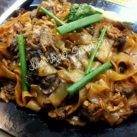 Snapdishの料理写真:Fried Kway Teow with extra cockles|Julia Aliさん