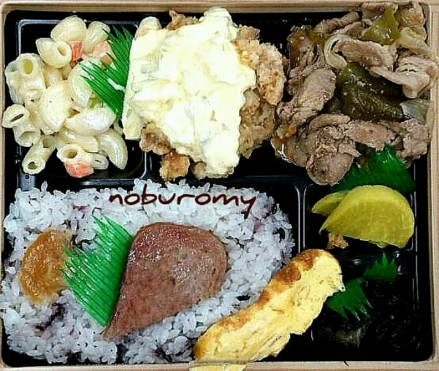 唐揚げ・焼肉弁当|NOBUROMYさん