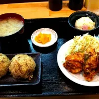 Snapdishの料理写真:さつま赤鶏のおむすび定食