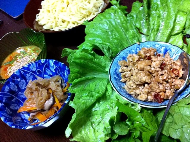 Snapdishの料理写真:つけ麺＆肉巻き巻きサラダ＆切干し大根の煮物|yokoさん