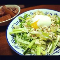 サラダうどん・イカと大根の煮物