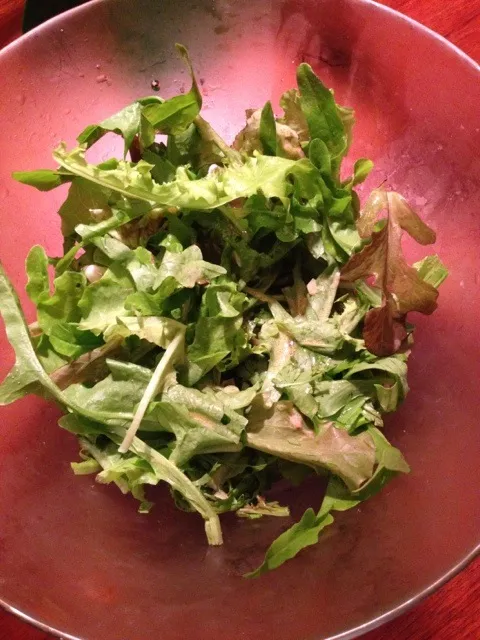 first salad from garden, shallot vinaigrette|linda rafossさん