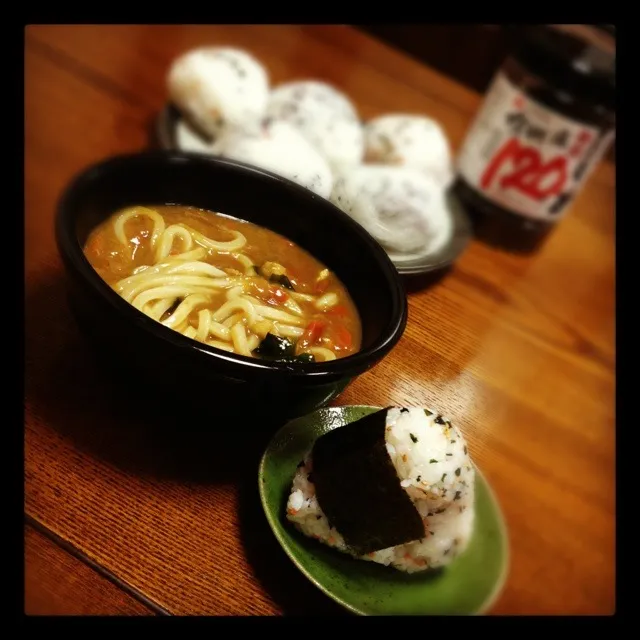 Snapdishの料理写真:カレーうどん × おにぎり|chiiさん