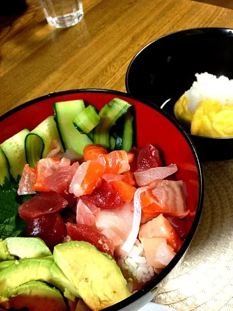 Snapdishの料理写真:海鮮丼 魚河岸揚げ(たまご)|あゆみさん