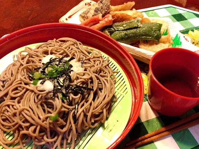 とろろ蕎麦、温つゆ、自家製野菜の天ぷら|ゆ♡き♡えさん