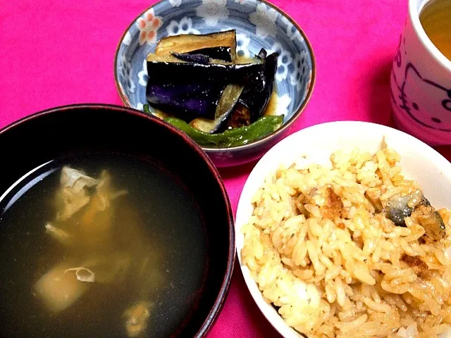 ひつまぶし お吸物 茄子とシシトウ素揚げ|あつんさん