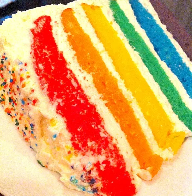 Snapdishの料理写真:Pride layer cake|Zoeさん