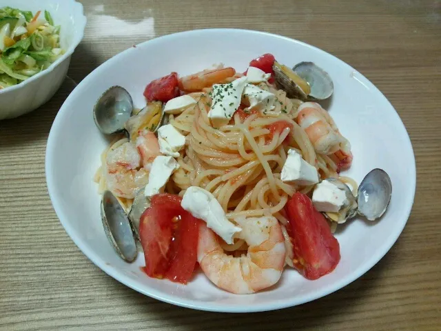 トマトの冷製パスタ|まったりひでさん